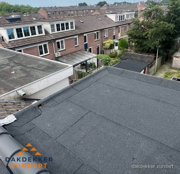 Dakinspectie plat dak aanbouw in Zundert Dakinspectie plat dak aanbouw in Zundert